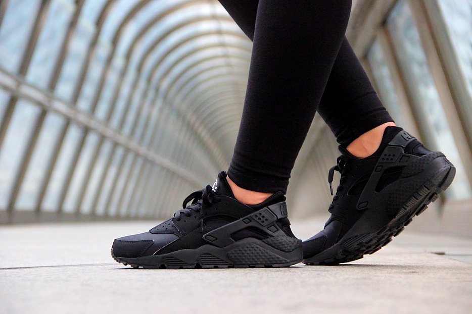 nike femme huarache noir